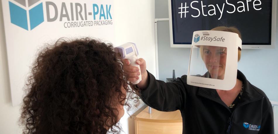 Using_Disposable_Face_Shields_Dairi-Pak